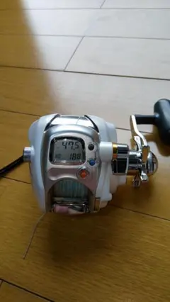 SHIMANO PLAYS 800 電動リール と接続コード(綺麗な中古品です) SHIMANO PLAYS 800 電動リール と接続コード(綺麗な中古品です) - メルカリ