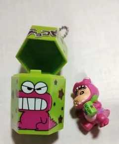 クレヨンしんちゃん　キーホルダー　チョコビ　レア　緑