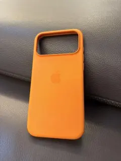 Apple iPhone用 シリコンケース マグセーフ対応 オレンジ