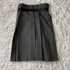 【美品】ザ リラクス ビッグプリーツスカート ラ❤️専用ップ グレー　✨のサムネイル