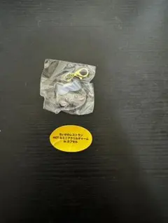 ちいかわレストラン hotなミニアクリルチャーム hotなハチワレ