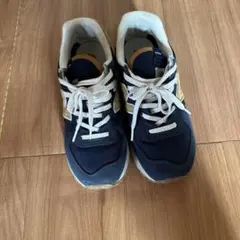 New Balance ネイビー/ベージュ スニーカー