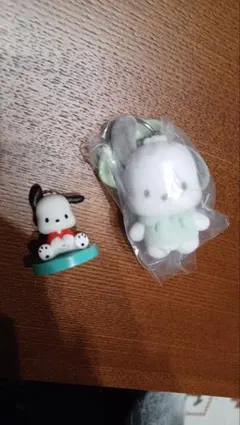 【新品未開封】カラフルカラビナマスコットチャーム　ポチャッコ　ガチャ