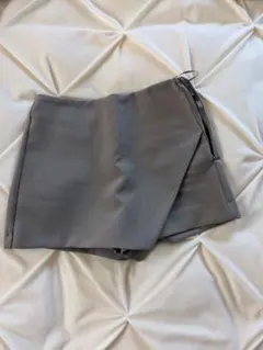 ZARA　ショーパン　一度使用のみ　サイズМ相当