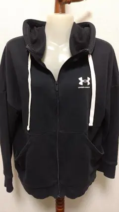 送料込み！アンダーアーマー パーカージャケット フルジップ ジム トレーニング