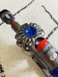 Dyson 掃除機 本体 クリーナー　V8 SV10
