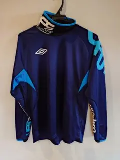 Umbro ネイビー/ブルー 長袖シャツ