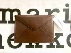 新品 marimekko 定価¥32,400 本革クラッチバッグ