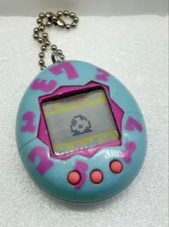 動作品 初代 たまごっち 白 青 海外版 1997年 ホワイト ブルー