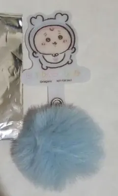 ちいかわベビー　ノベルティ　ぽんぽんチャーム付きフォンタブ　古本屋　カニ