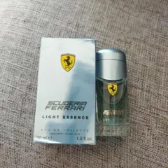 【新品・未使用】フェラーリ ライトエッセンス オーデトワレ 30ml Amazon | フェラーリ ライトエッセンス 30ml | Ferrari(フェラーリ