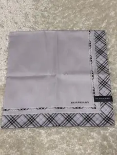 ♡新品未使用美品♡Burberry大判ハンカチのサムネイル