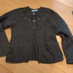 ファミリア　カーディガン　グレー　毛100 　美品