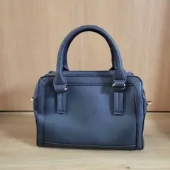 ブラックショルダーバッグ