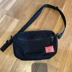 Manhattan Portage 黒ショルダーバッグ