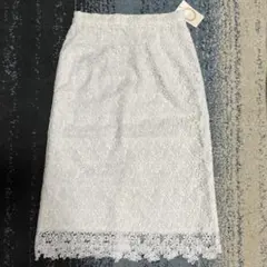 新品 花柄レース タイトスカート 白 Mサイズのサムネイル
