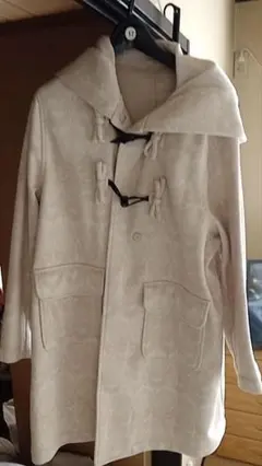 アンドラブ フード付きダッフルコート クリーム色