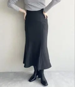 ローリーズファーム　マーメイドスカート　ブラック　Sサイズ