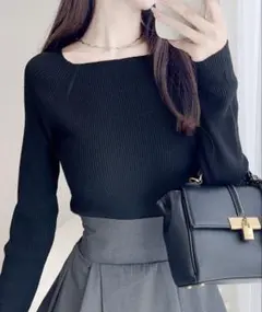 mily bilet スクエアネックリブニットプルオーバー ブラック M 美品