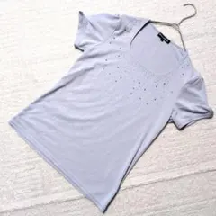 【美品】ボナジョルナータ スタッズ・ラインストーン付 Uネックカットソー Sのサムネイル