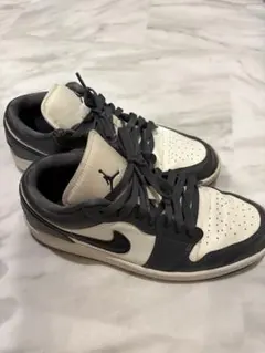 NIKE ジョーダン　スニーカー