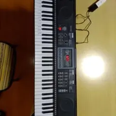 グループ TSP-6700 ガイド機能付き電子ピアノ - メルカリ