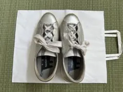 tsumori chisato WALK ステッチレースアップスニーカーシルバーのサムネイル