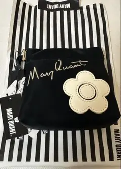 MARY QUANT ブラックナイロンポーチ