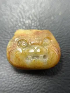 本物！和田玉★貴重な籽料、黄皮の虎モチーフ