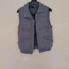 Theory グレー ニットベスト ボタン付き