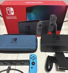 Nintendo Switch 本体 + 充電スタンド、ケース