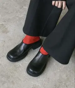 ETRE' TOKYO スムースレザークロッグシューズ （BLACK） - メルカリ