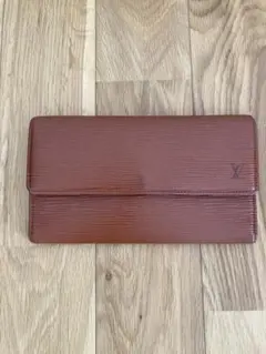 路易威登 Epi 長夾