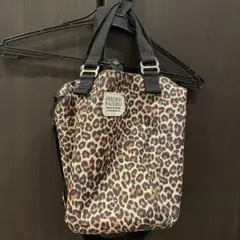 送料込み‼️FREDRIK PACKERS トートバッグ　レオパード