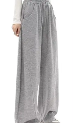 キレイめ　スウェットパンツ