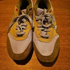 Nike エアマックス スニーカー イエロー