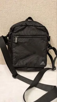 アディダスショルダーバック
