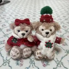 ディズニーシー　ダッフィーシェリーメイクリスマスぬいぐるみバッジ