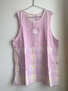 ウサギ刺繍ノースリーブエプロン