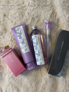 MEDULLA シャンプー&トリートメント ブラシ　セラム　ヘアケアセット