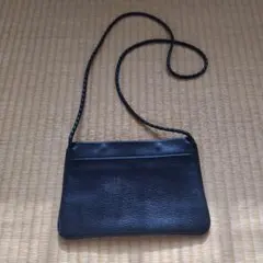 ヌイトメル　お財布ポシェット　ポシェット　ショルダー　バッグ　革