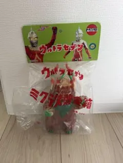 美品】M1号ウルトラQ 東京タワープレイセット畜光ケムール人ソフビ