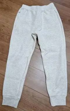 値下不可　ユニクロ　ドライスウェットパンツ　グレー　150 ジッパーポケット付き