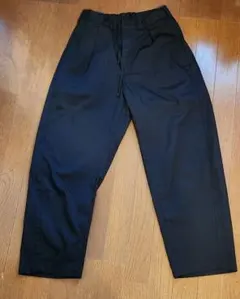 GU ジーユー メンズパンツ　黒