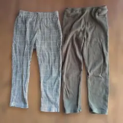 チェック柄とオリーブグリーンのパンツ２枚セット