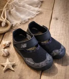 New Balance キッズサンダル カモフラ　ブラック　16.5㎝