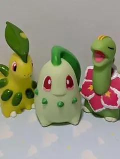 ポケモン 指人形 チコリータ　ベイリーフ　メガニウム フィギュア ポケモンキッズのサムネイル