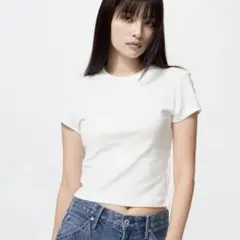 UNIQLO ユニクロ　ミニT　半袖　白　ホワイト　クロップドTシャツ　Mサイズのサムネイル
