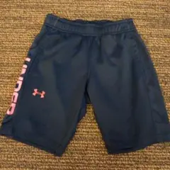 アンダーアーマーネイビーハーフパンツ140 YMD女の子