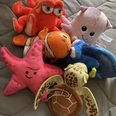 ファインディング・ドリー ぬいぐるみ マスコット 色々あります